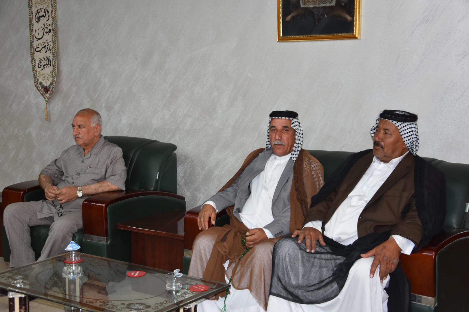رئيس مجلس المحافظة يلتقي  عددا من المواطنين