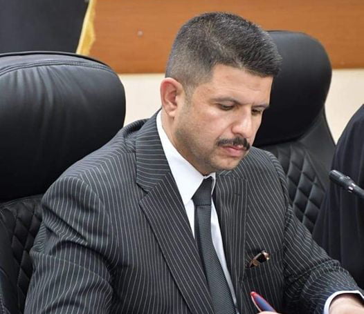 رئيس المجلس